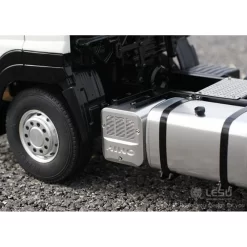 Lesu Hino700 6x4 Truck (1/14) -Speelgoedwinkel Voor Vrachtwagens 241015 17 800x800w.jpg