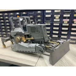 Bulldozer Aoue DT60 Hydraulisch 9 Bulldozer Aoue DT60 Hydraulisch -Speelgoedwinkel Voor Vrachtwagens lesu ba b0004 hydraulic bulldozer aoue dt60 6 800x800w