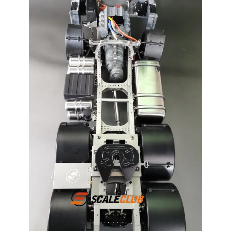 MAN F2000 Metalen 6x6 Chassis Met Cabine 1/14 17 MAN F2000 Metalen 6x6 Chassis Met Cabine 1/14 - Afbeelding 17
