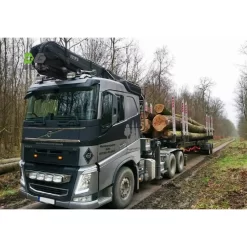 WTE Volvo FH16 Black Grill Set Zwart Met Verlichting 1/14 -Speelgoedwinkel Voor Vrachtwagens wte black grill with lights for tamiya volvo fh16 220 3 800x800w.jpg